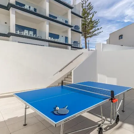 Correeira Luxury Residence T2 L - Albufeira, Pools, Wifi, Bbq, Beach * Albufeira