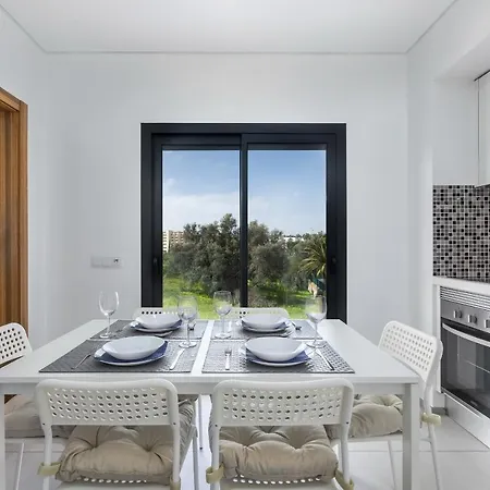Correeira Luxury Residence T2 L - Albufeira, Pools, Wifi, Bbq, Beach Lägenhet Albufeira